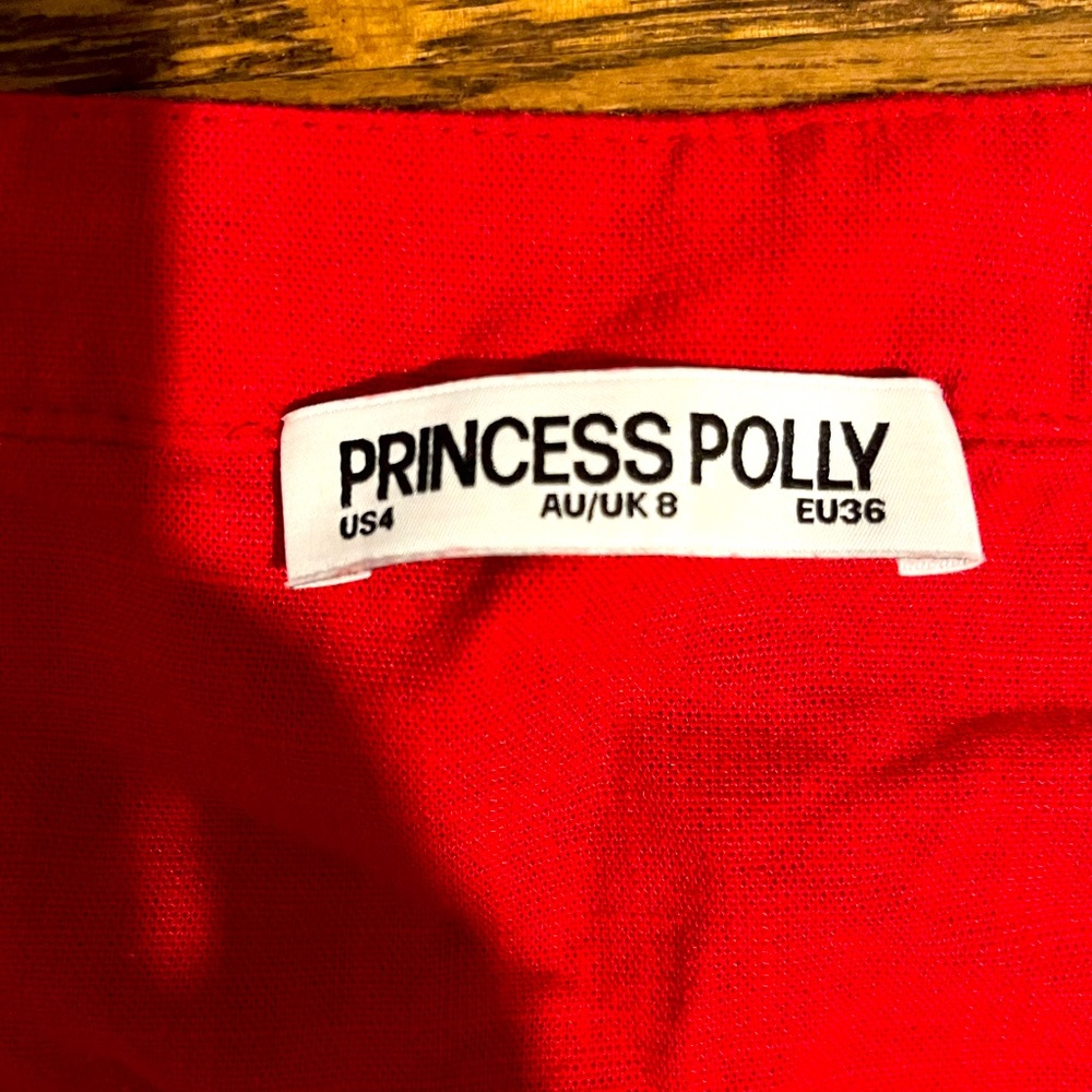 Size 4 Princess Polly red set. True to size. Worn once.